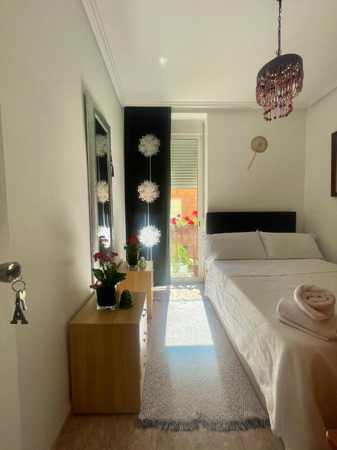 Habitacion Privada En Piso Compartido Valência Exterior foto